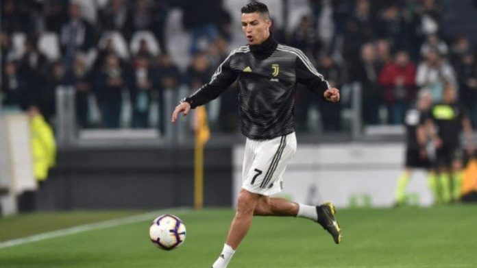 USD144 juta (Rp1,9 triliun) untuk kaki Cristiano Ronaldo.