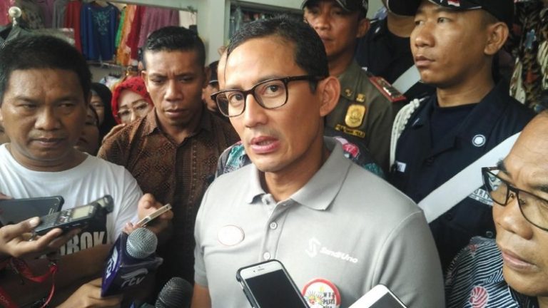 Cawapres Sandiaga Uno menanggapi perihal pernyataan Hashim Djojohadikusumo terkait struktur kabinet.