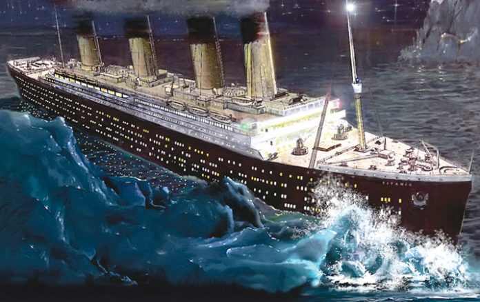 Tenggelamnya Kapal Titanic.