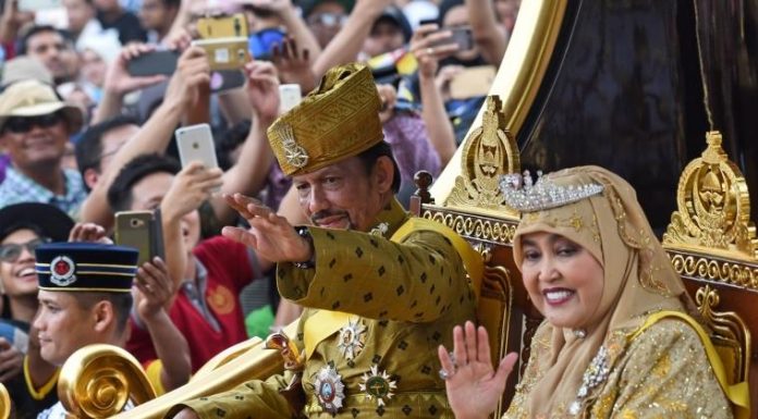 Sultan Hassanal Bolkiah.