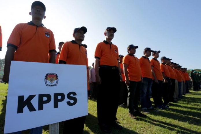 Ilustrasi Para Petugas KPPS.