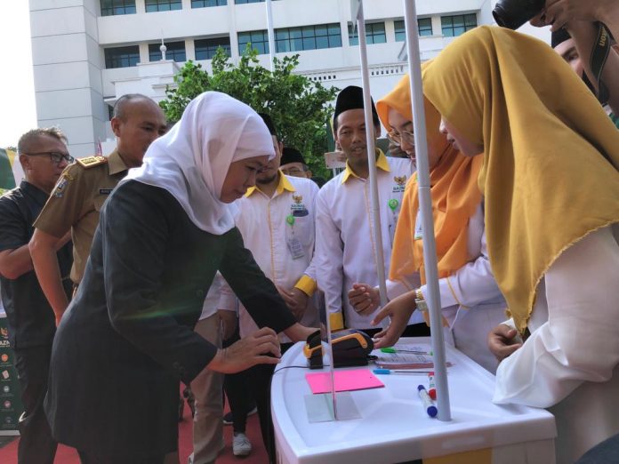 Gubernur Jawa Timur Khofifah Indar Parawansa.