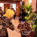 Gubernur Jatim Hadiri Tali Asih Seniman Berpestasi di Dinas Kebudayaan dan Pariwisata Prov.Jatim Surabaya (13)