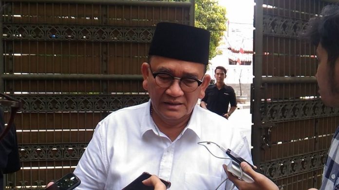 Juru bicara Tim Kampanye Nasional (TKN) Joko Widodo-Ma'ruf Amin, Ruhut Sitompul.