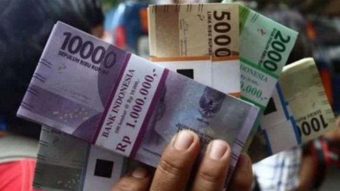 Trik Agar THR Tak Habis dalam Sekejap.