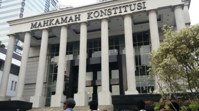 Mahkamah Konstitusi.