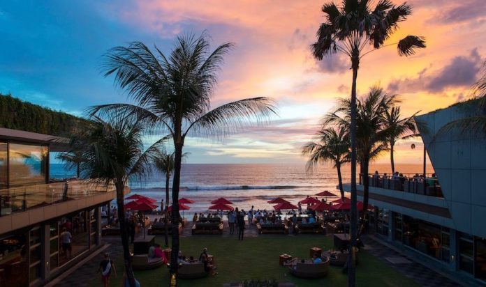 Sunset di Seminyak,Bali.