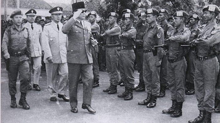 Catatan Sejarah 3 Juni: Wafatnya Ayatullah Khomeini Hingga Diresmikannya TNI Oleh Soekarno