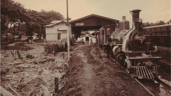 Sejarah Pembangunan Jalur Kereta Api di Jawa.