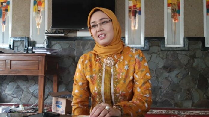 Bupati Purwakarta Anne Ratna Mustika.