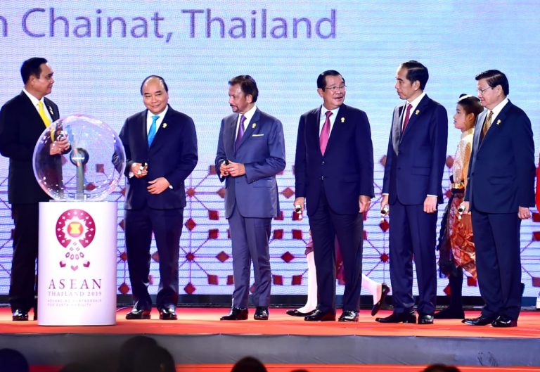 Presiden Jokowi Hadiri Pembukaan KTT Ke-34 ASEAN di Bangkok