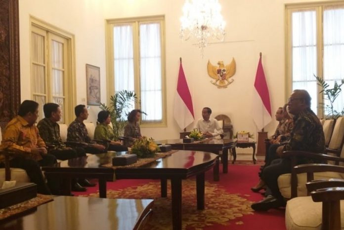 Jokowi Undang Pansel Calon Pimpinan KPK ke Istana.