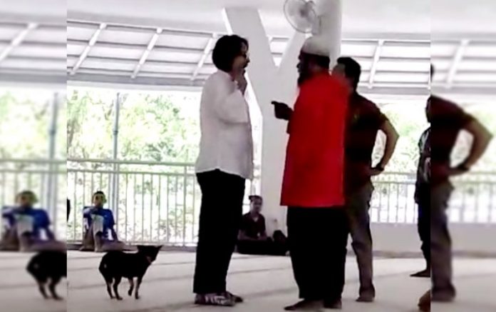 kasus wanita yang membawa anjing ke dalam masjid di Sentul, Bogor, Jawa Barat.