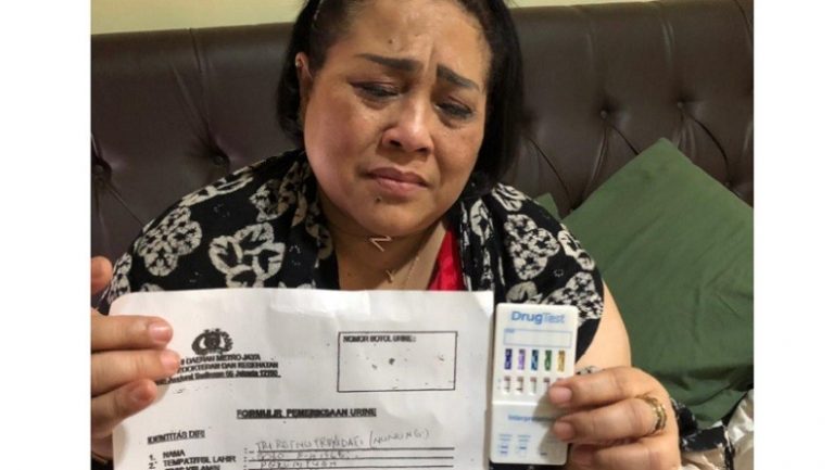 Nunung Srimulat Sejak 20 Tahun Yang Lalu Sudah Mengkonsumsi Narkoba