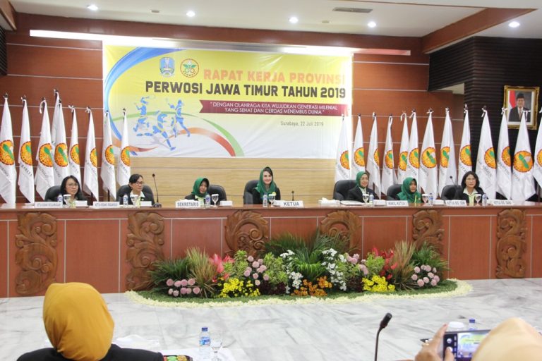 Hadiri Raker Perwosi Jatim, Arumi Optimis Kabupaten/Kota Jadi Ujung Tombak Kemajuan Perwosi