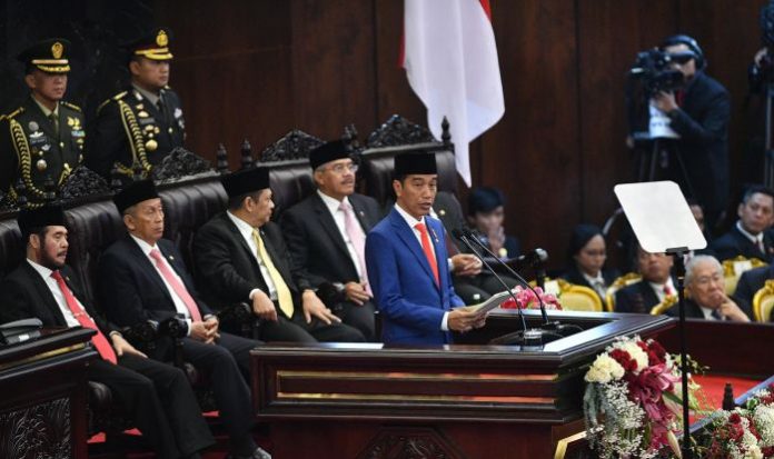 Jokowi Puji MA yang Berhasil Turunkan Jumlah Perkara.