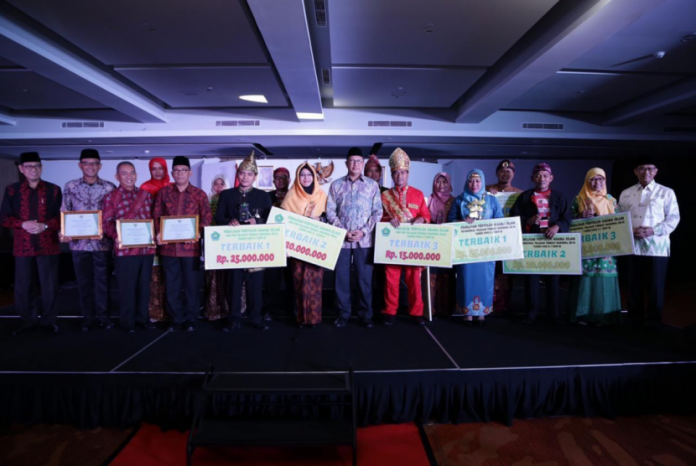 Kemenag beri penghargaan untuk 12 penyuluh agama Islam