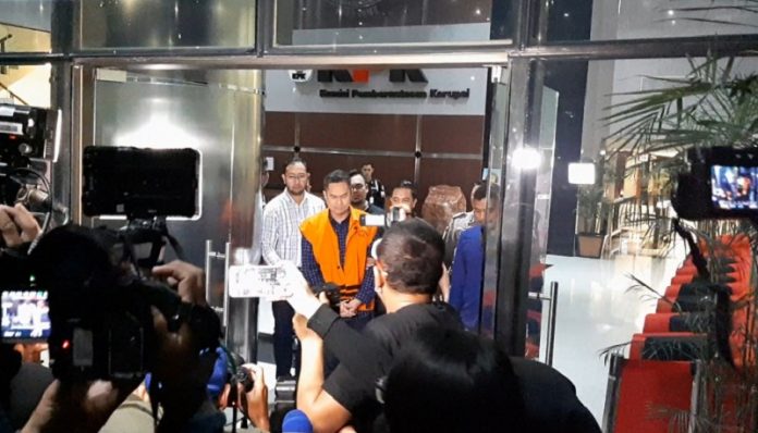 dirkeu-ap-ii-andra-agussalam-langsung-ditahan-kpk