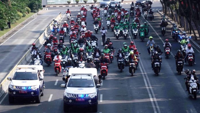 konvoi motor listrik