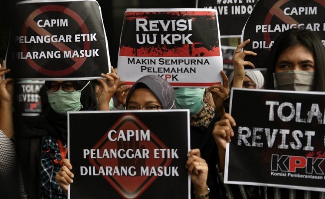 Jokowi Masih Ada Opsi Untuk Bisa Batalkan Revisi UU KPK.