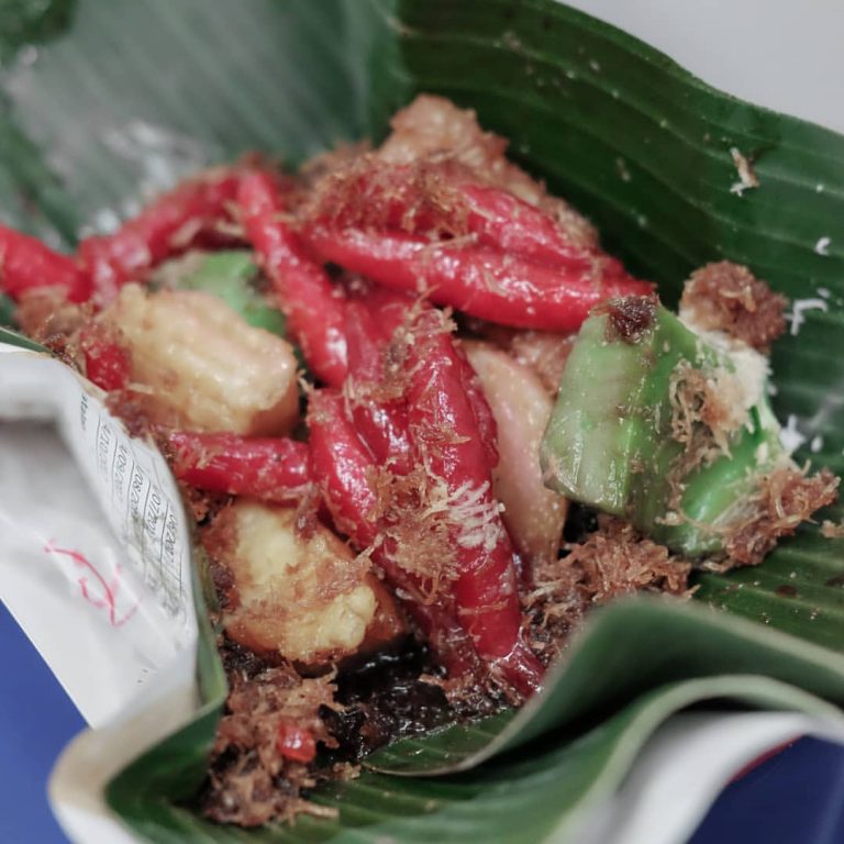 Pesona Cenil, Jajan Pasar yang Pikat Netflix dan Lee Seung Gi