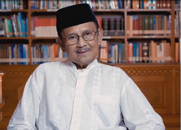 Presiden ke-3 Republik Indonesia, Bacharuddin Jusuf Habibie.