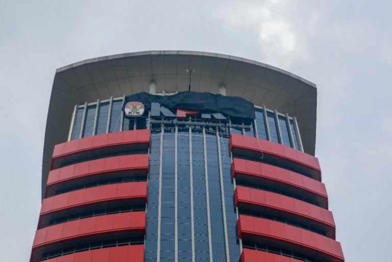 KPK ditutup Kain Hitam, KPK Dukung Revisi untuk Penguatan