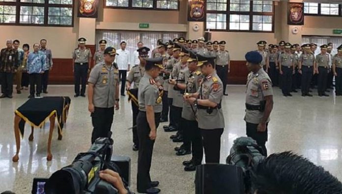 Kapolri Lantik Kapolda Sultra, Riau, dan Papua.