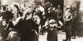 Pemberontakan Yahudi di Polandia.