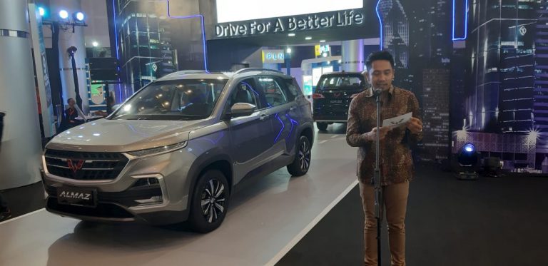 Wuling Motors Berpartisipasi di IIMS Surabaya 2019