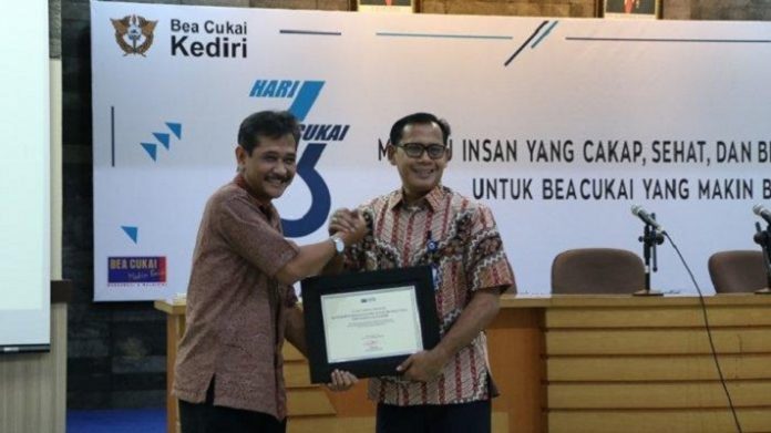 Gudang Garam Beri Apresiasi Atas Pelayanan Bea Cukai Kediri.