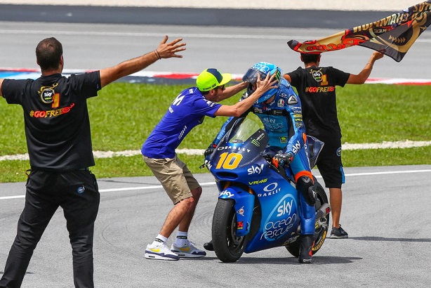 Bahagianya Rossi Lihat sang Adik Menang di Motegi