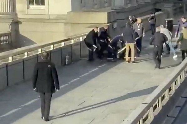 insiden penikaman di Jembatan London, Inggris.