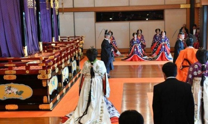 Ritual Dewi Matahari Amaterasu Kaisar Jepang.