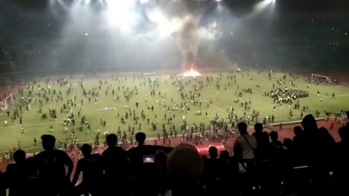 Pasca Rusuh Lawan PSS Sleman, Persebaya Dijatuhi Hukuman.