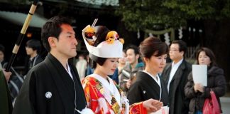 Banyak Warga Jepang Enggan Menikah.