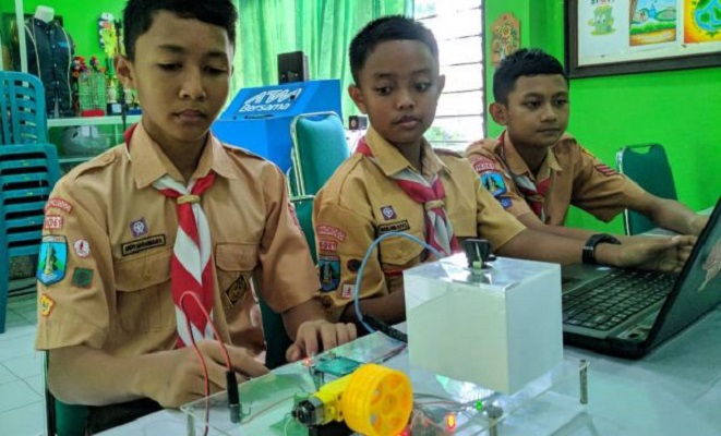 Pelajar SMP Ponorogo Ciptakan Teknologi Motor Anti Maling.
