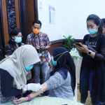 Para Awak Media yang melakukan vaksin influenza dan rapid test di grahadi (3)