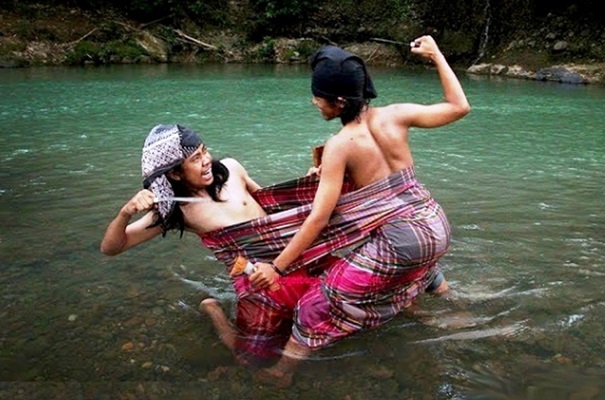 Sejarah Tarung Sarung