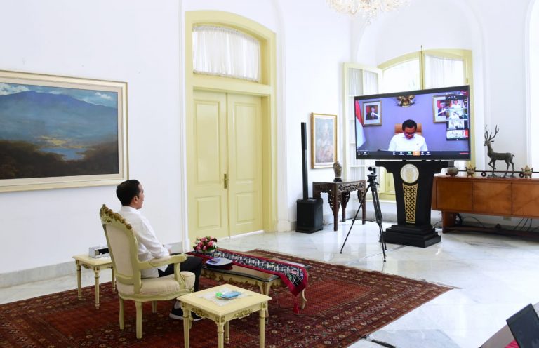 Presiden Jokowi Pimpin Rapat Lewat Telekonferensi