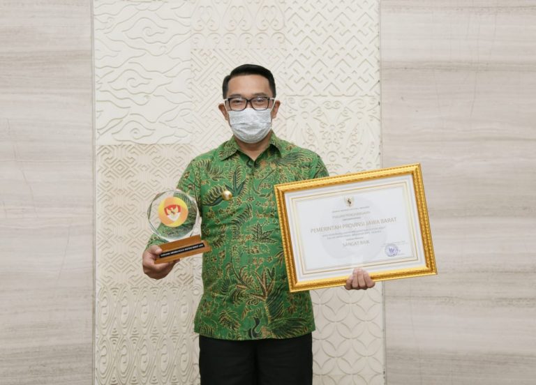 Ridwan Kamil Ungguli Ganjar dan Anies, Bawa Jawa Barat Peringkat Tertinggi Anugerah Meritokrasi Nasional