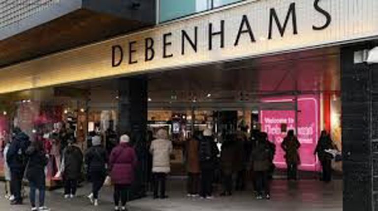 Bangkrut, Debenhams Mau Dibeli Boohoo