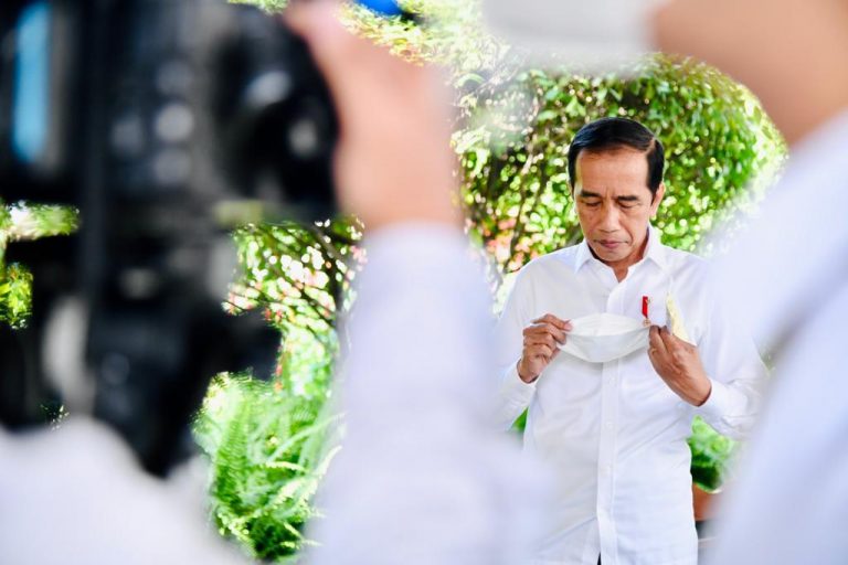 Presiden dan Sejumlah Gubernur Bahas Langkah Efektifkan Kebijakan Pembatasan untuk Tekan Laju Pandemi