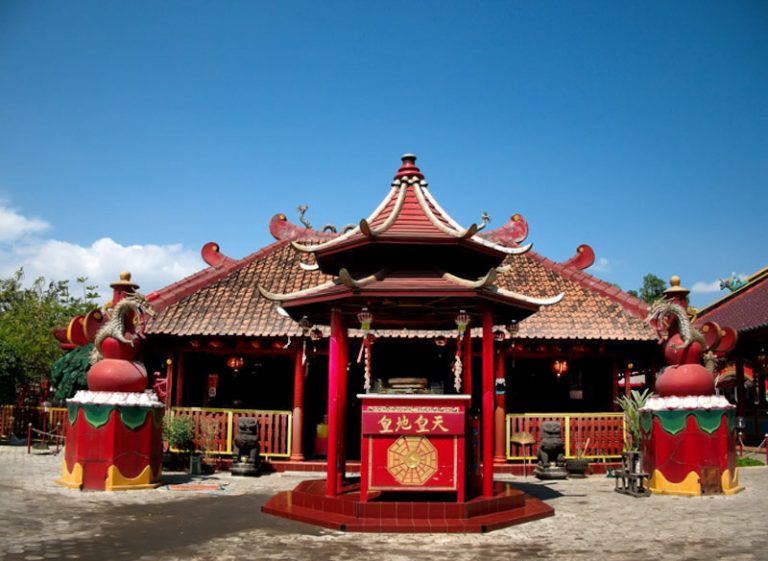 Kelenteng Terbesar dan Bersejarah di Indonesia