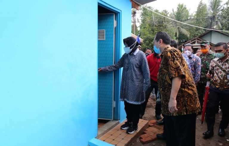 Risma Apresiasi Pembangunan Jalan dan Sanitasi di Kota Serang