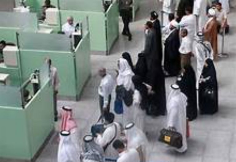 Arab Saudi Larang Penerbangan dari 20 Negara, Termasuk Indonesia