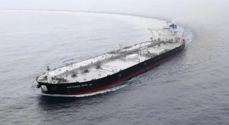 KEREN! Penampakan Kapal Tanker Raksasa Pertamina