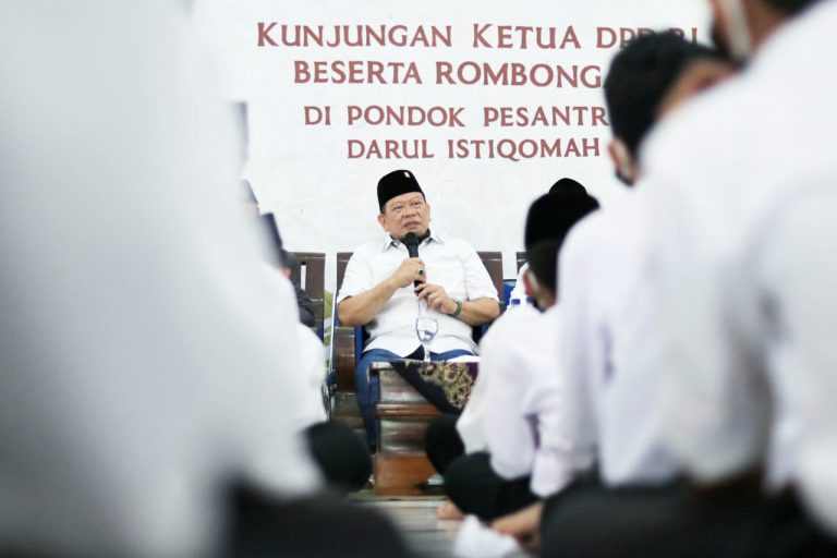 Ketua DPD RI Apresiasi KKN Mahasiswa di Garut, Bantu Modernisasi Kemasan Gula Aren Produk UMKM