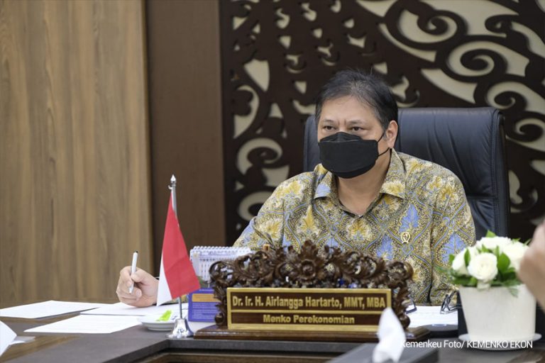 Menko Airlangga: Siapkan Bansos untuk Wilayah Pengetatan PPKM