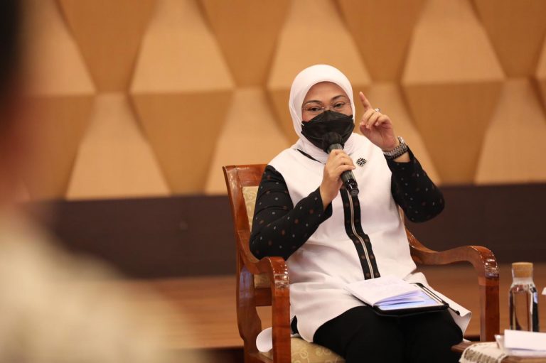 Pekerja Gaji di Bawah Rp3,5 Juta Bakal Dapat BLT Rp1 Juta